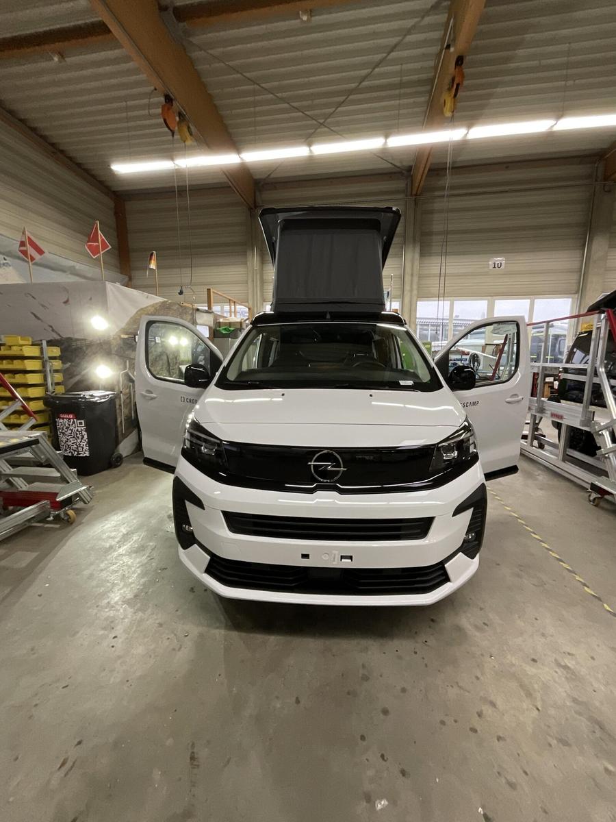 Crosscamp EXPLR 5.0 F Opel Verfügbar ab 03/2027 