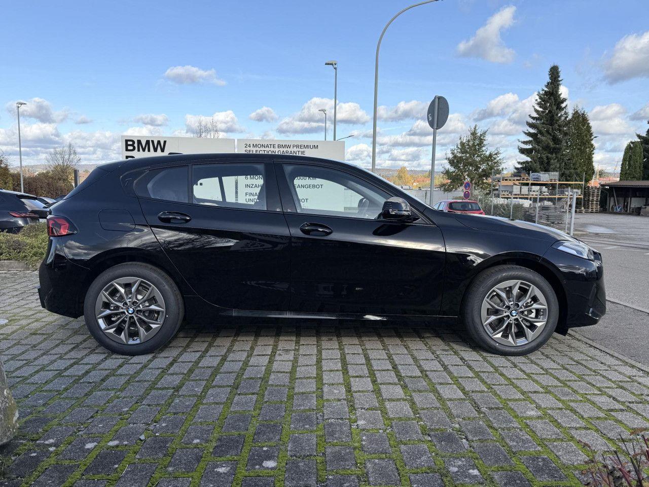 BMW 120i Kamera Sitzheizung ACC LED Navi Klima PDC