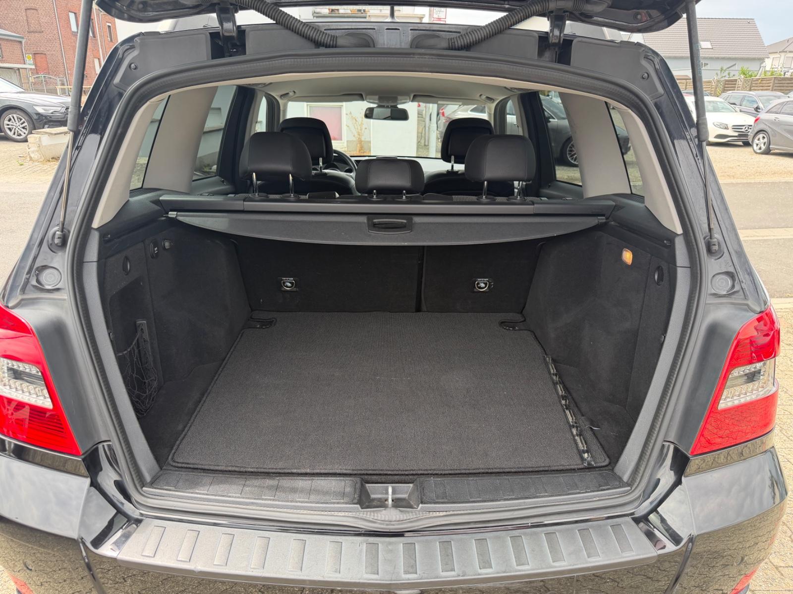 Mercedes-Benz GLK220 2011 — photo 9