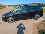 Volkswagen Sharan 2.0 TDI SCR 135kW 7-Sitzer Kindersitze - : Van, Kinder