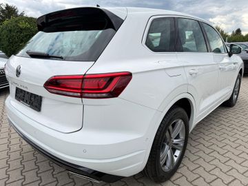 Volkswagen Touareg - 4