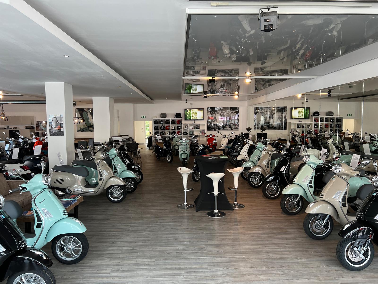 showroom-image-top