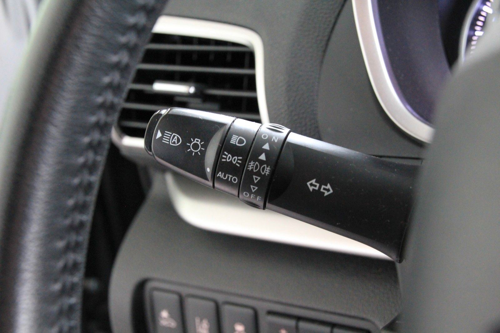 Fahrzeugabbildung Mitsubishi Eclipse Cross Intro Edition 2WD