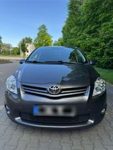 Toyota Auris 1.4 D-4D - Toyota Auris mit Diesel-Antrieb: 1.4