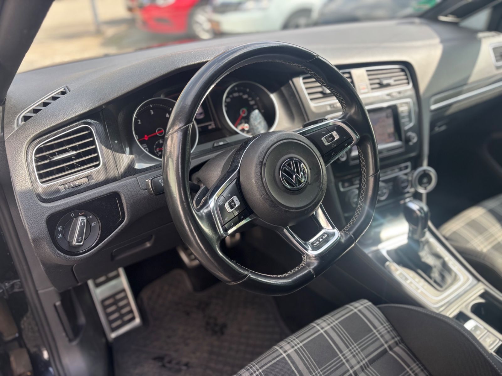 Golf VII Lim. GTD BMT*NAVI*AUTO*SHZ*MFL*LED*KAME