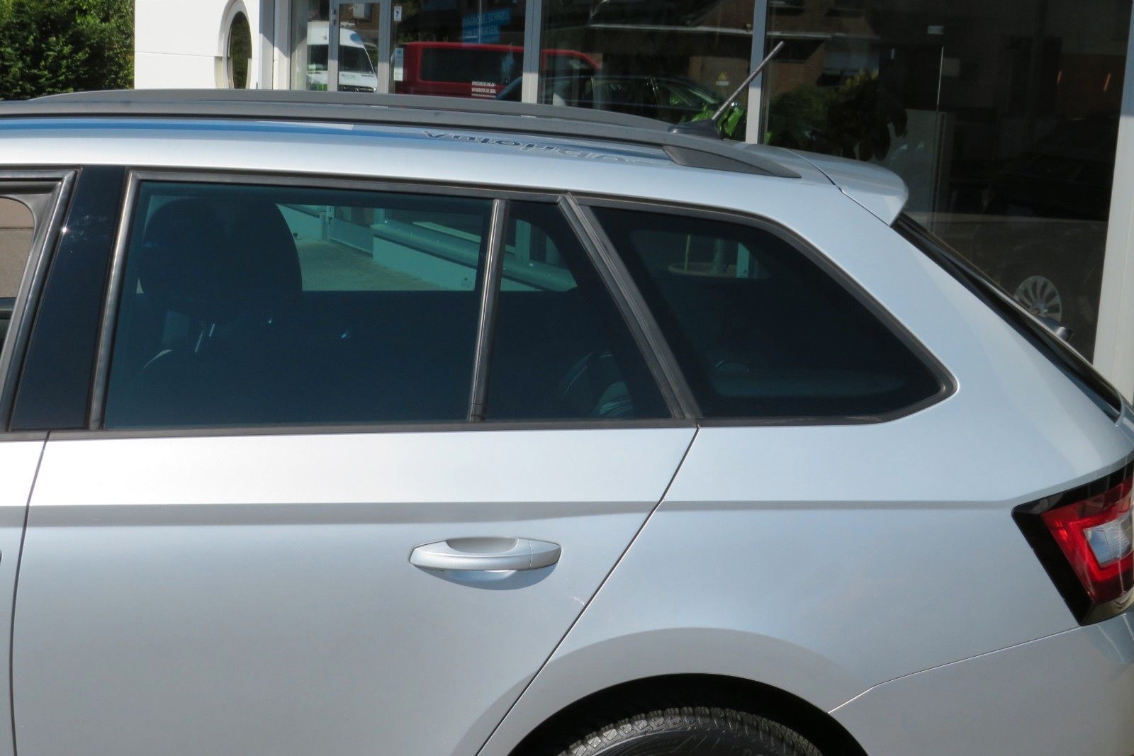 Fahrzeugabbildung SKODA Fabia Combi Ambition PDC NAVI APP SITZH. 1.HD