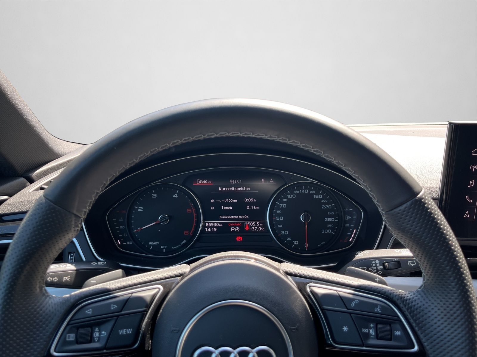 Audi A4 - Bild 11