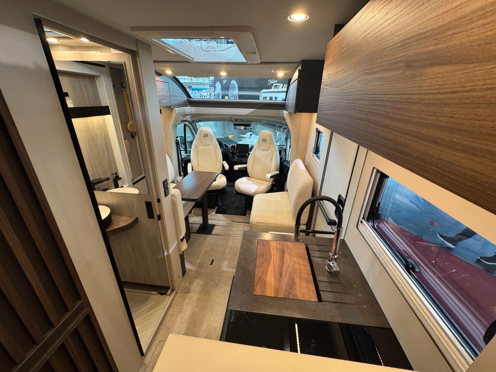 Fahrzeugabbildung Bürstner Signature SFT 7.0 NEUHEIT MODELL 2026!