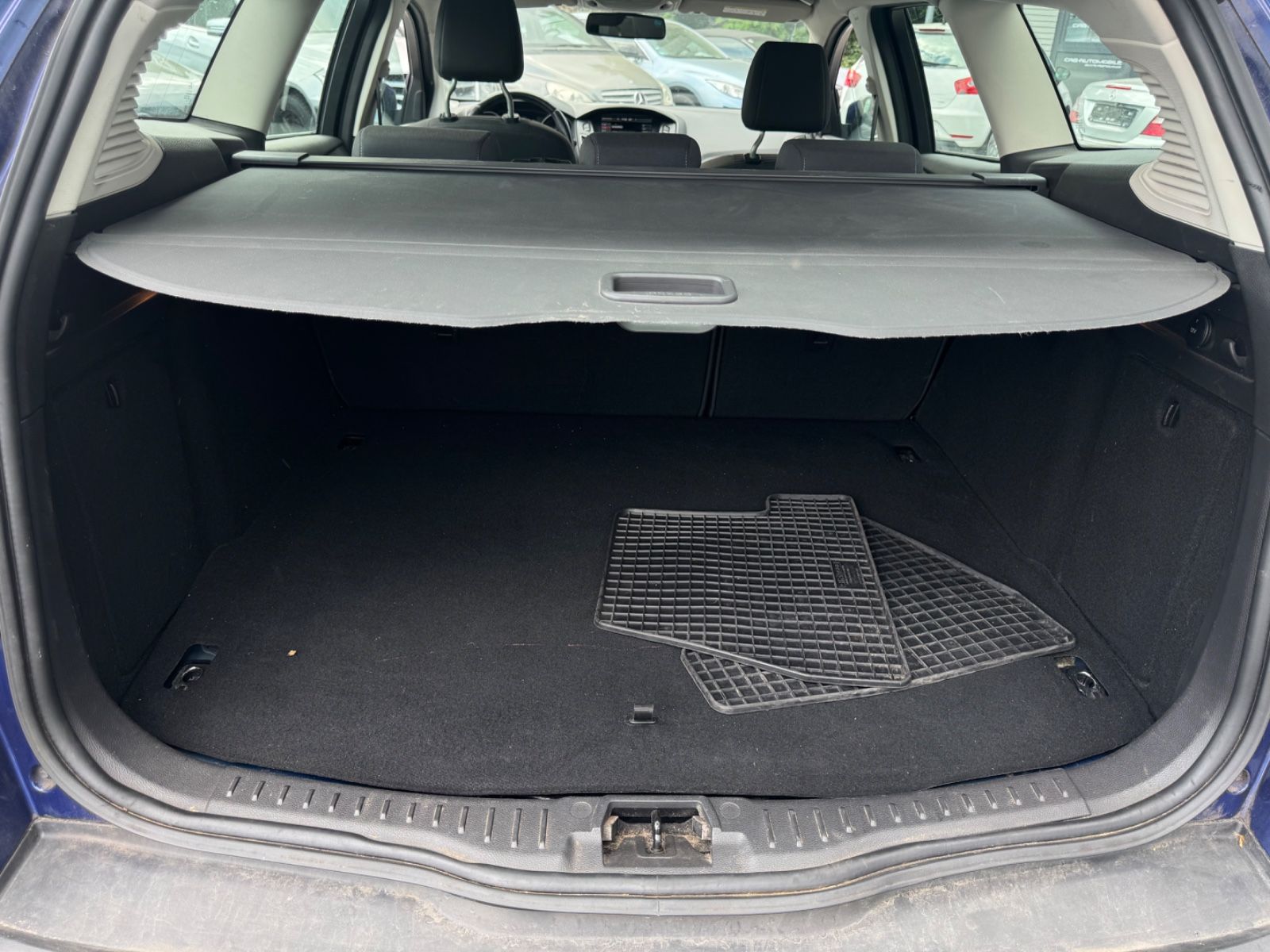 Fahrzeugabbildung Ford Focus Turnier Titanium*Klimaauto*SH gepflegt*