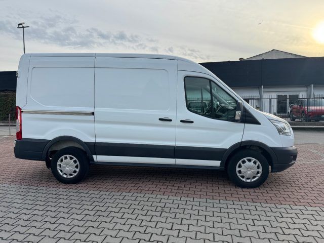Ford Transit - 1