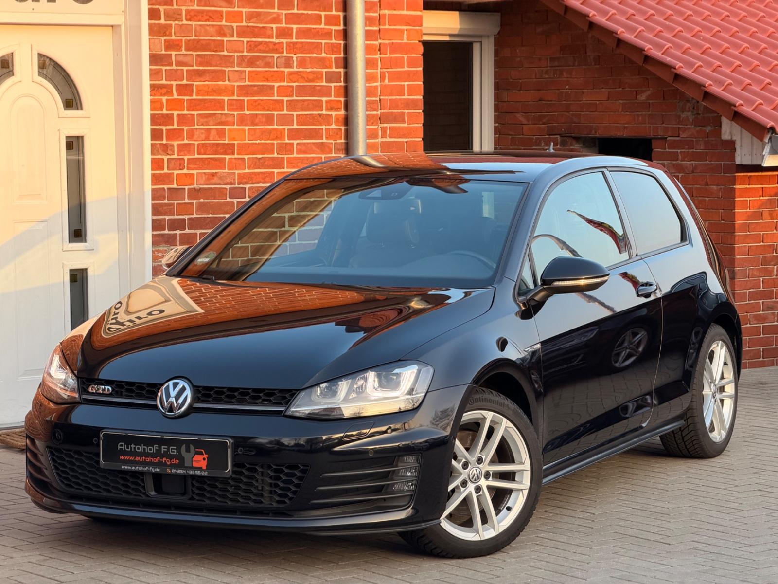 Volkswagen Golf VII Lim. GTD BMT*ACC/SHZ/AHK/NAVI/BIXENON*