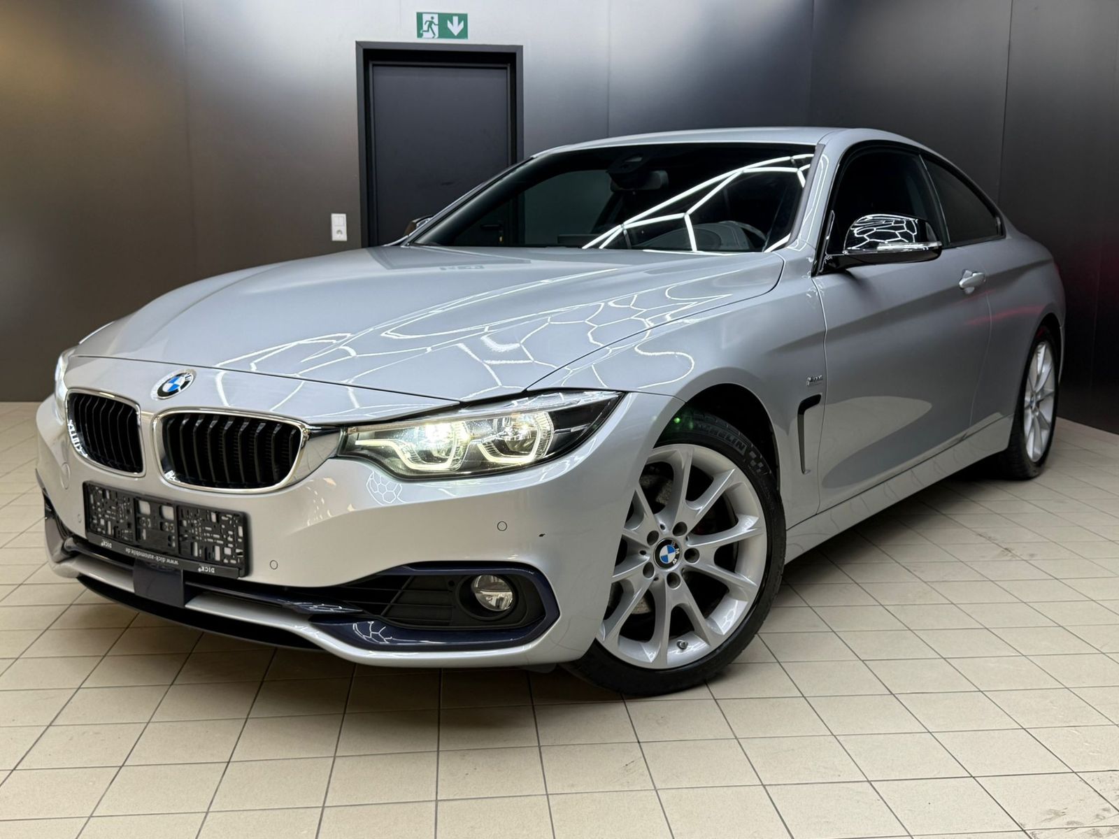 Fahrzeugabbildung BMW 430 d GC Sport Line LED+MEMO+HEAD+ACC+KAMER+AHK+