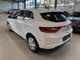 Renault Megane IV Lim. 5-trg. Life - Renault Megane mit Benzin-Antrieb: Limousine, mit Klimaanlage