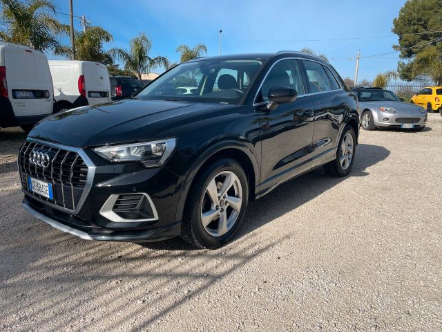 Audi Q3 35 TDI S tronic Business Advanced