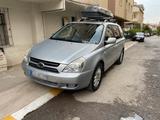 Kia Carnival - Kia Carnival mit Benzin-Antrieb