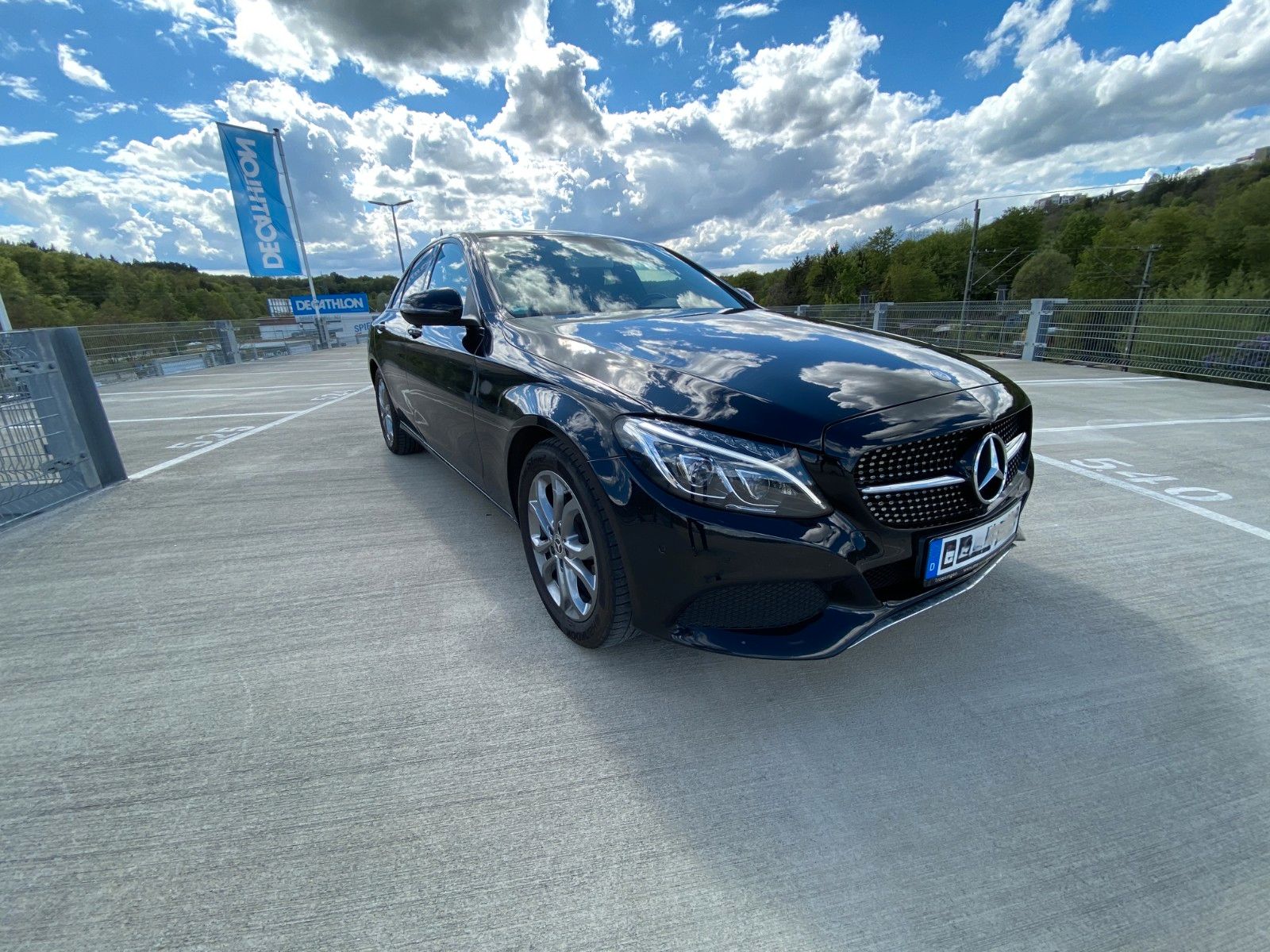 MERCEDES-BENZ Avantgarde C 180 Night Paket &amp; 8x Bereifung