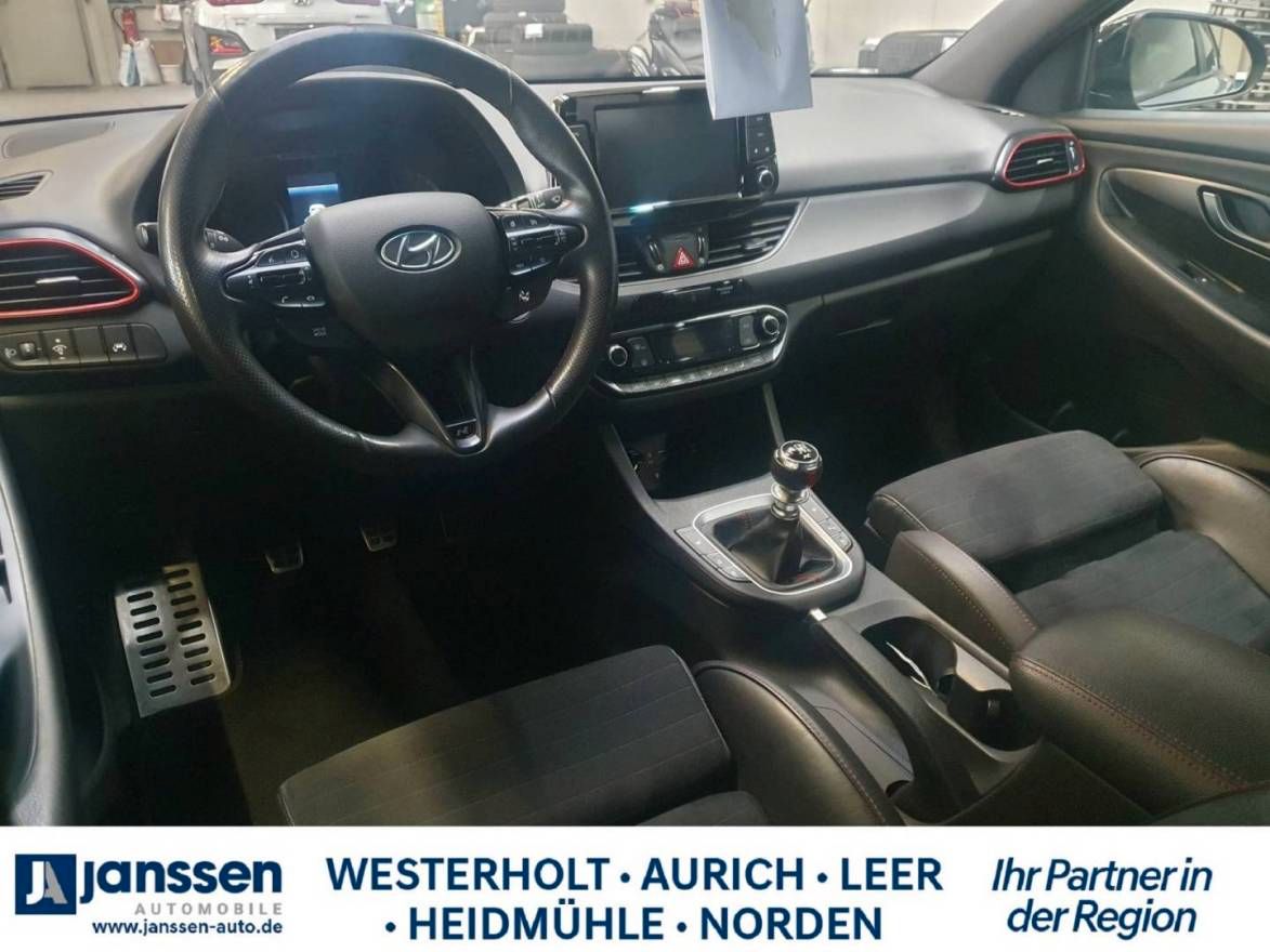 Fahrzeugabbildung Hyundai i30 Fastback N Performance Navigationspaket, PDC