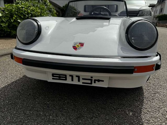 Porsche 911 Junior