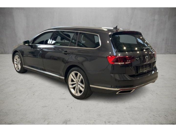 Fahrzeugabbildung Volkswagen Passat Variant Elegance TSI DSG *AHK*Navi*Cam*