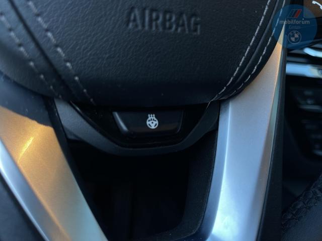 BMW 520 d Lim. StandHZG AHK HUD HiFi ACC Kamera DAB+