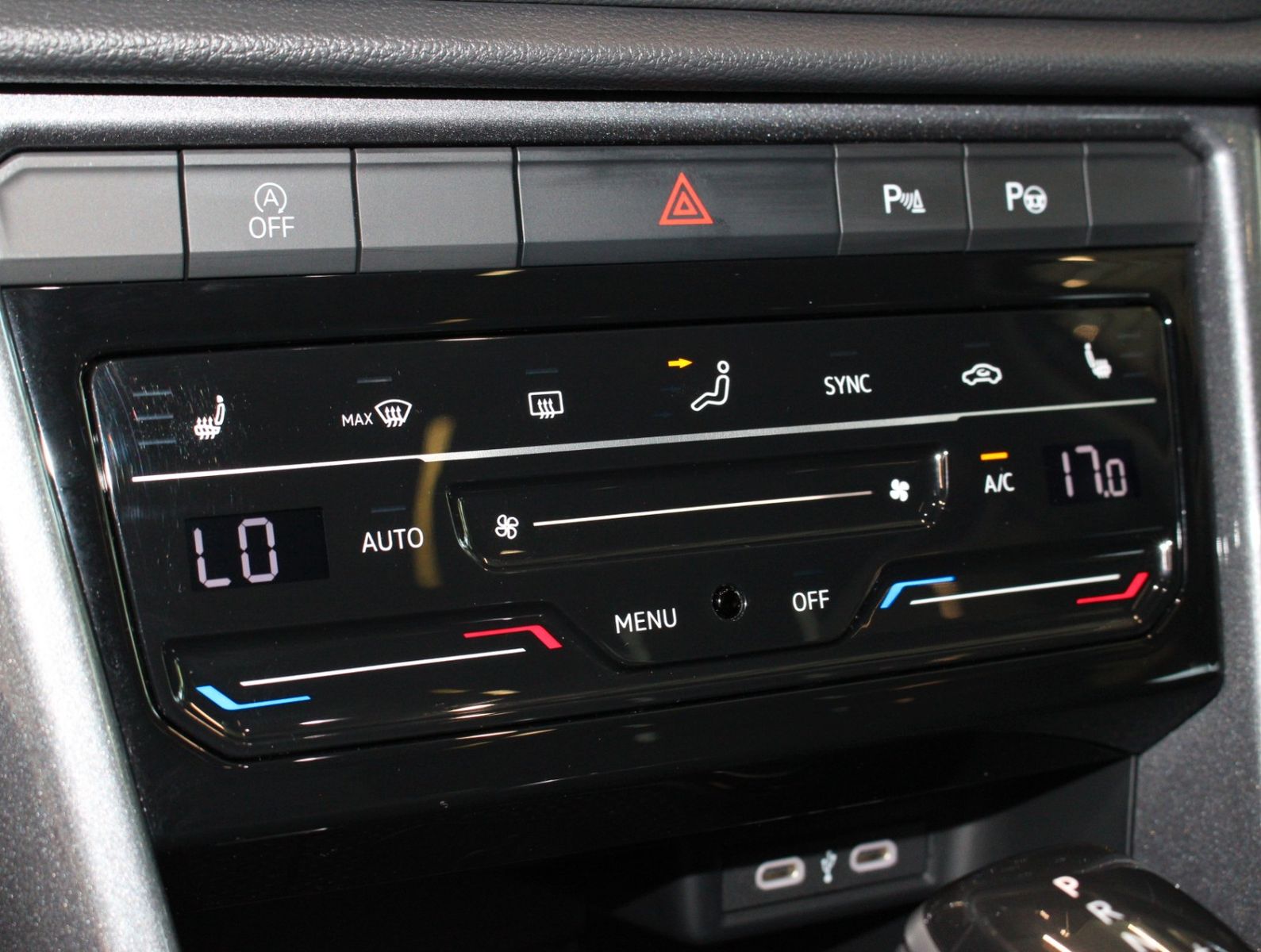 Fahrzeugabbildung Volkswagen T-Roc 1.5 TSI DSG Style*PNRM*Navi*Kamera