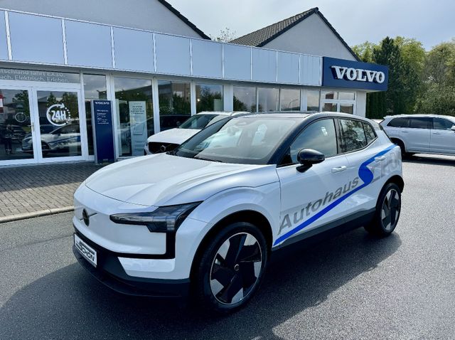 Volvo EX30 Plus AWD Performance Pure Electric