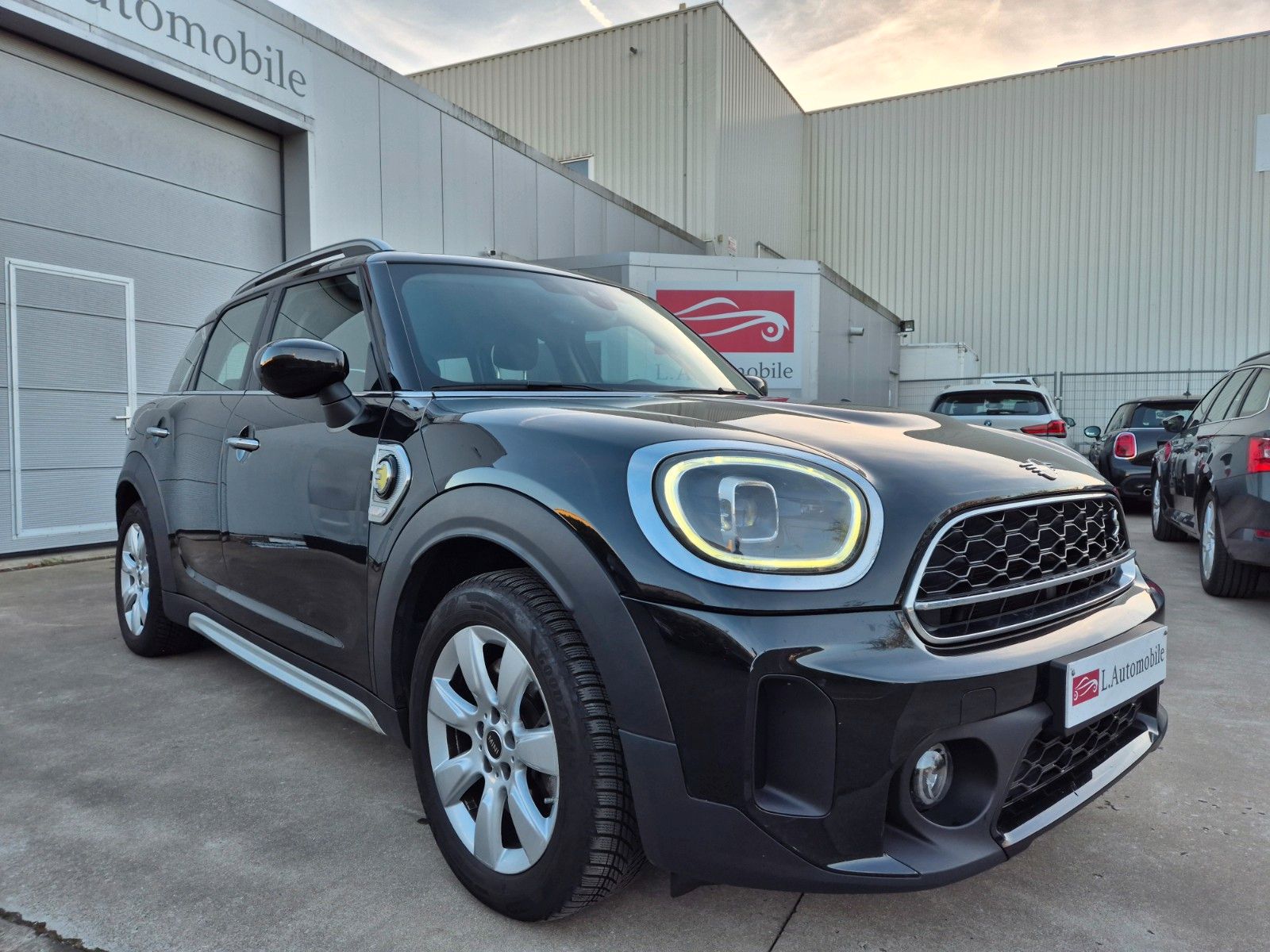 MINI 1.5iA SE ALL4 PHEV HYBRID 220cv / 69.672 ! 2023 imagem 2