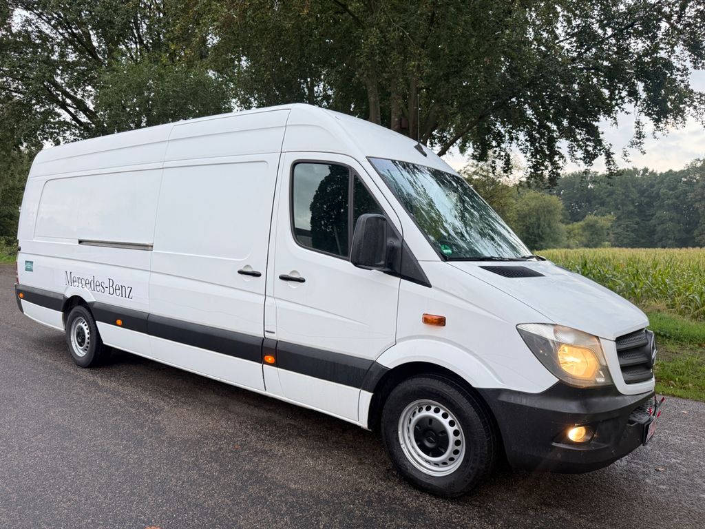 Image of Mercedes-Benz Sprinter