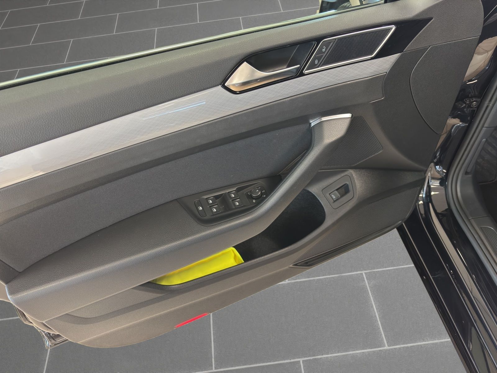 Volkswagen Passat Variant - Bild 14