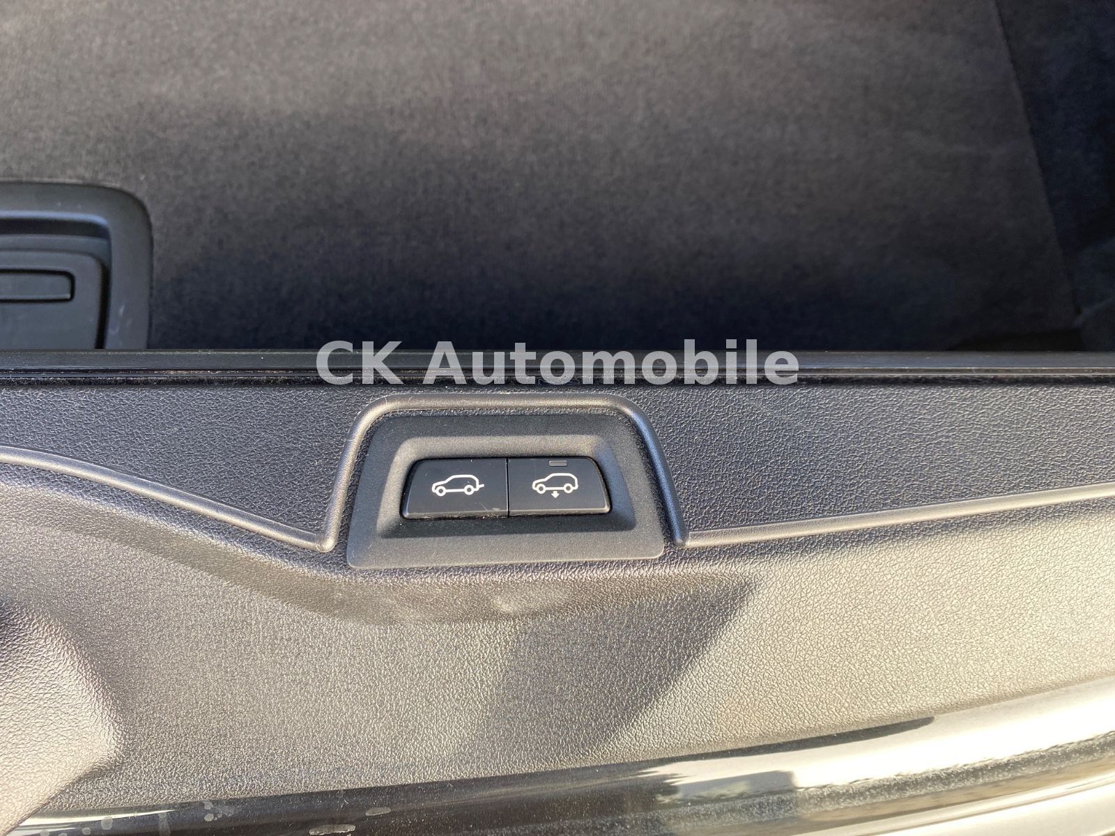 Fahrzeugabbildung BMW X5 xDrive 30d MSport/22Zoll/HeadUp/Pano/360°/AHK