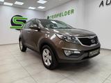 Kia Sportage Attract 2WD TEMPOMAT / TÜV NEU - Kia Sportage: Attract