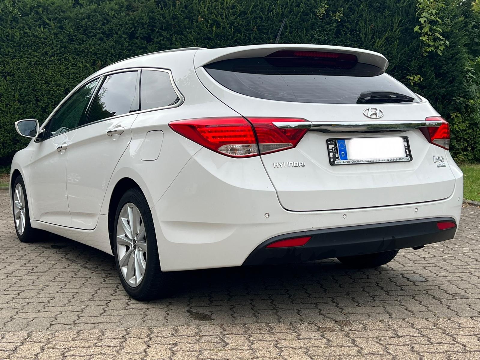Hyundai i40 2012 — photo 8