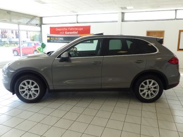 Porsche Cayenne - 9