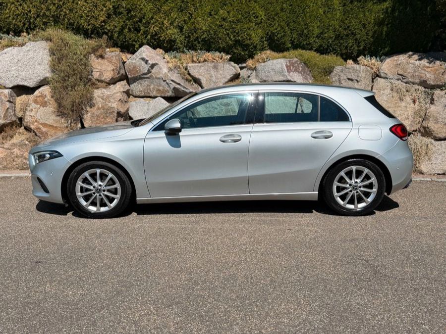 Mercedes-Benz A 200 LED LIVE TRAFFIC MBUX INDUKTION PARK ASS foto 3