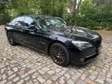 BMW 740 7 740 i-Schiebedach-Xenon-Softclose - BMW 740 mit Benzin-Antrieb: Limousine