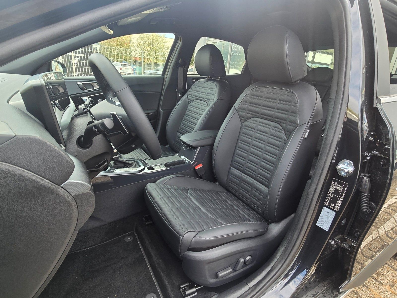 Fahrzeugabbildung Kia XCEED 1.6T 180 DCT SPI SD SITZ ADV