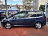 Volkswagen Touran Cup*7_Sitzer*Automatik*Navi*PDC-V+H - Volkswagen Touran: Cup