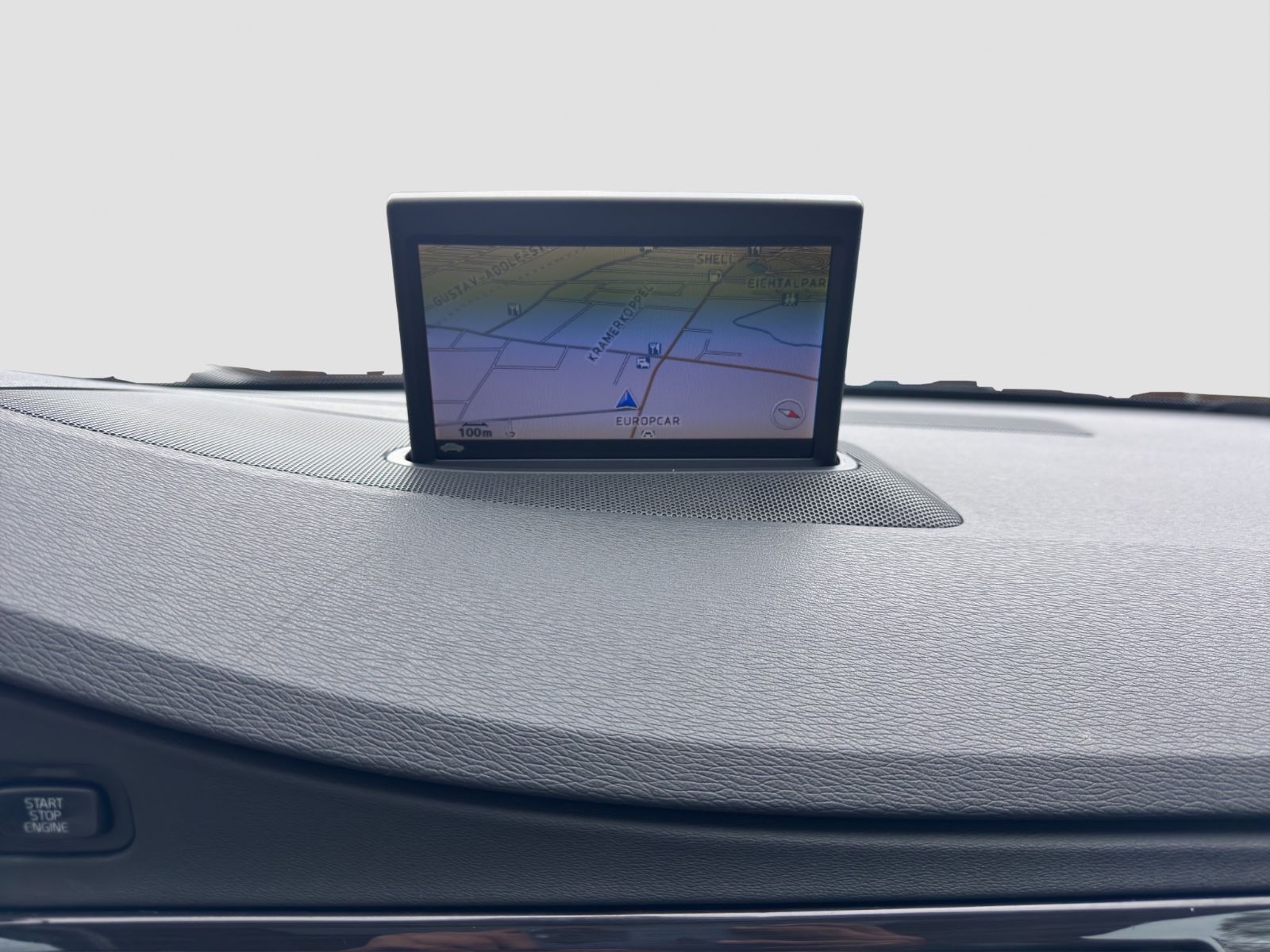 Fahrzeugabbildung Volvo V70 Kombi Momentum /Klimaautom./Navi./AHK/TÜV