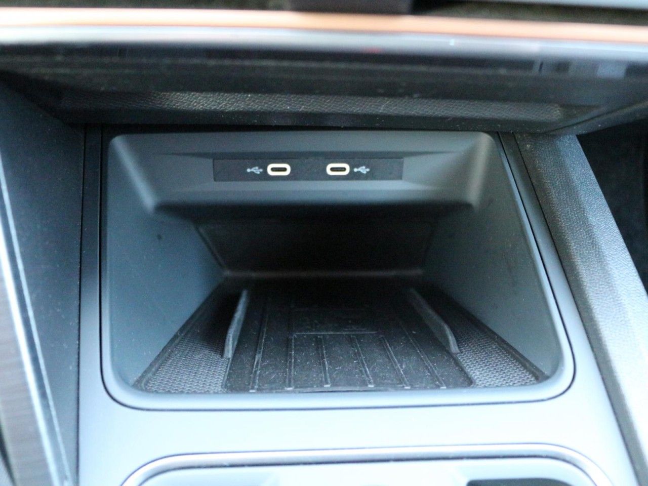 Fahrzeugabbildung CUPRA Leon VZ 2.0 TSI DSG