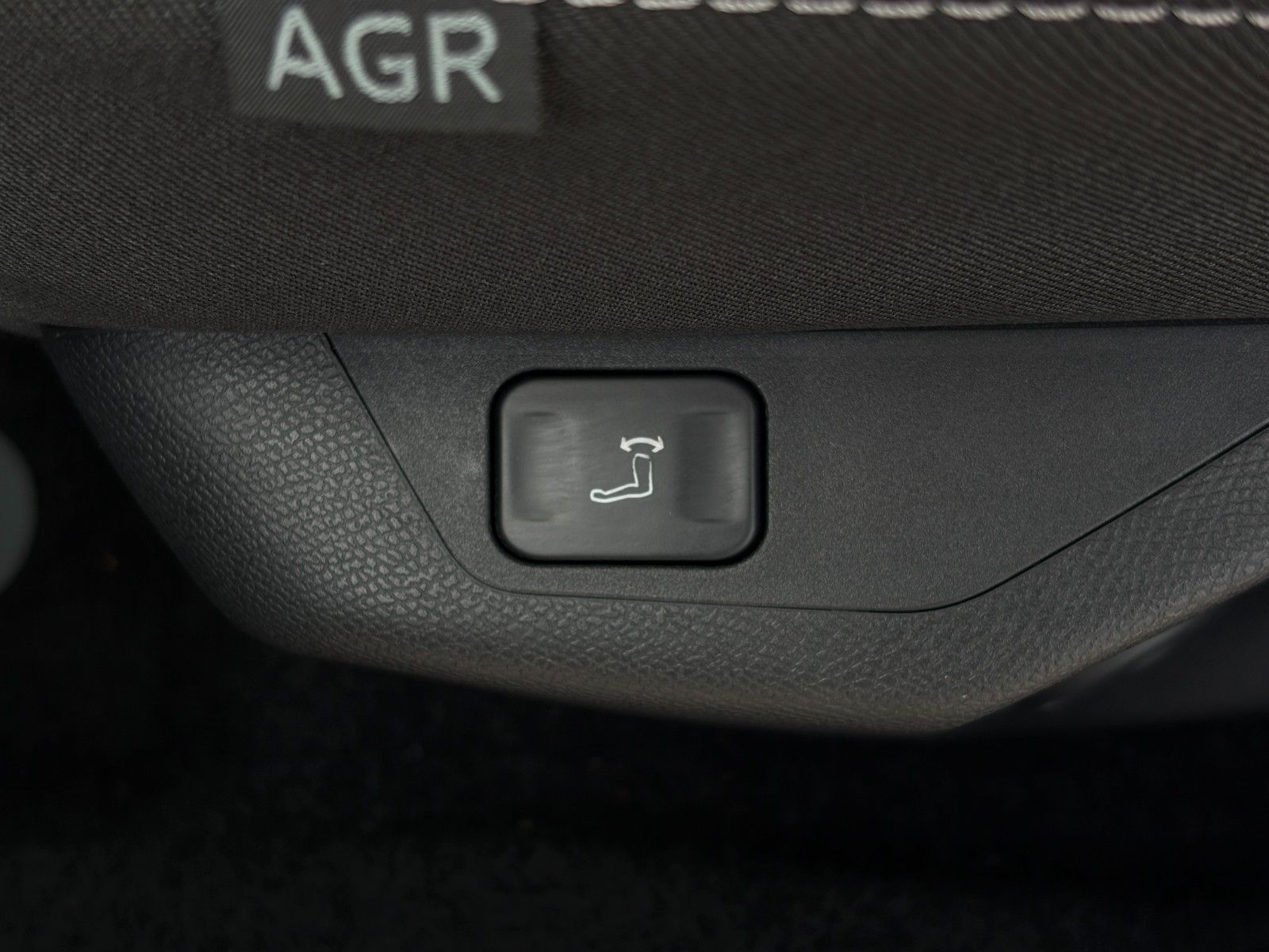 Fahrzeugabbildung Opel Astra ST 1.2 Turbo GS HuD 360° IntelliDrive