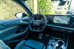 AUDI A6 Avant quattro/ TECH PRO/ S-LINE/ 21"/ LUFT.