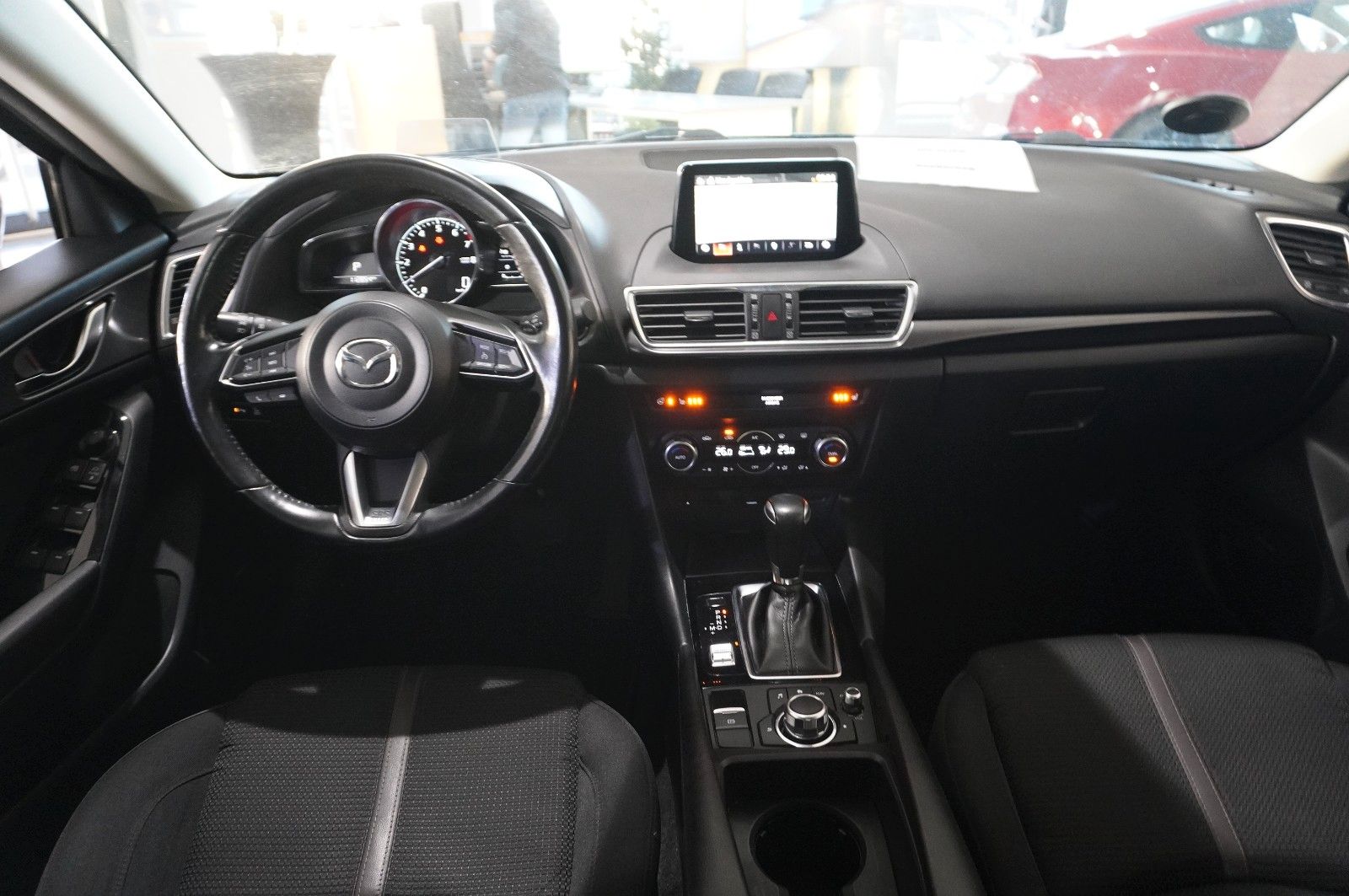 Fahrzeugabbildung Mazda 3 Lim. 2.0 OPTIMUM NAVI/LED/KAMERA/TEMP./HUD/AHK