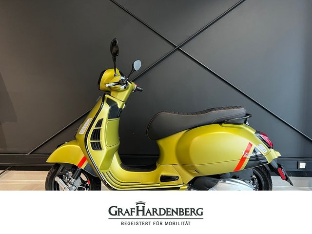 Vespa GTS 300 Super Sport E5 Verde