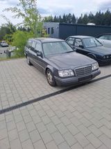 Mercedes-Benz Mercedes W124 T-Modell - Mercedes-Benz: T Modell W124