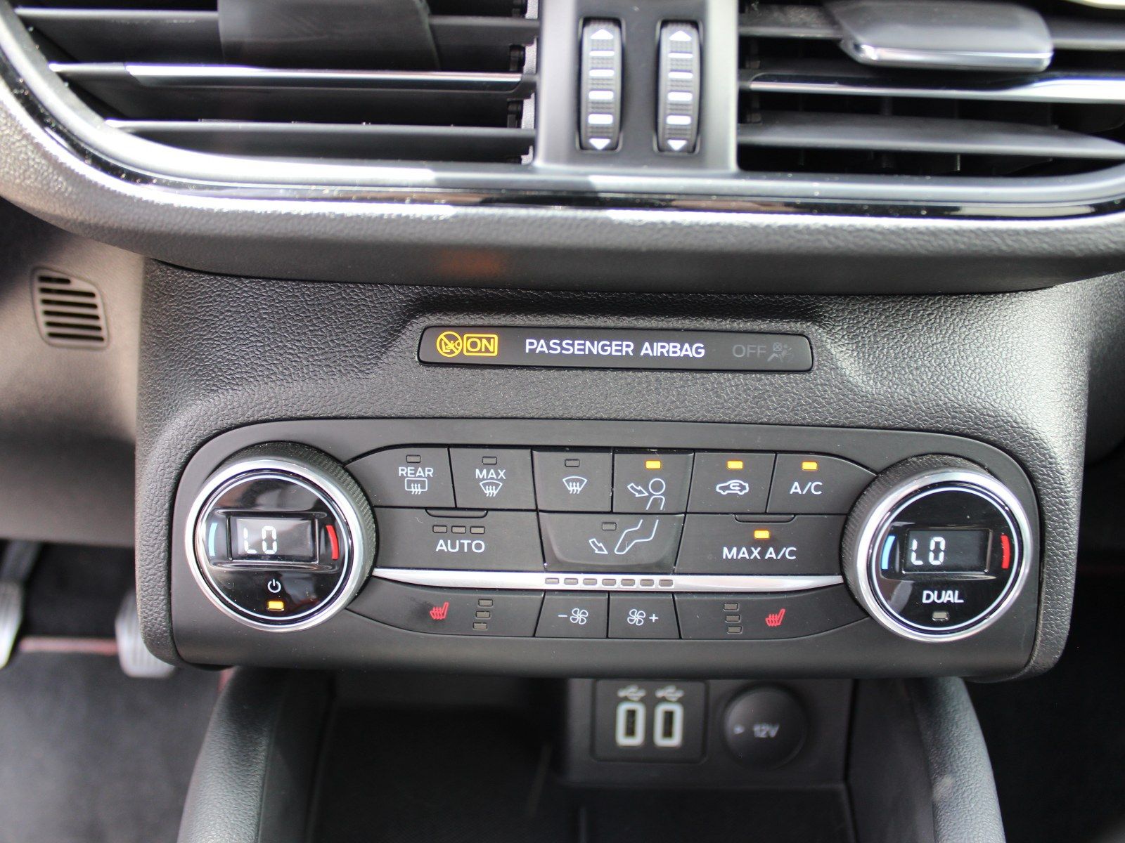 Fahrzeugabbildung Ford Focus ST-Line X 1,0 EcoBoost Mild Hybrid
