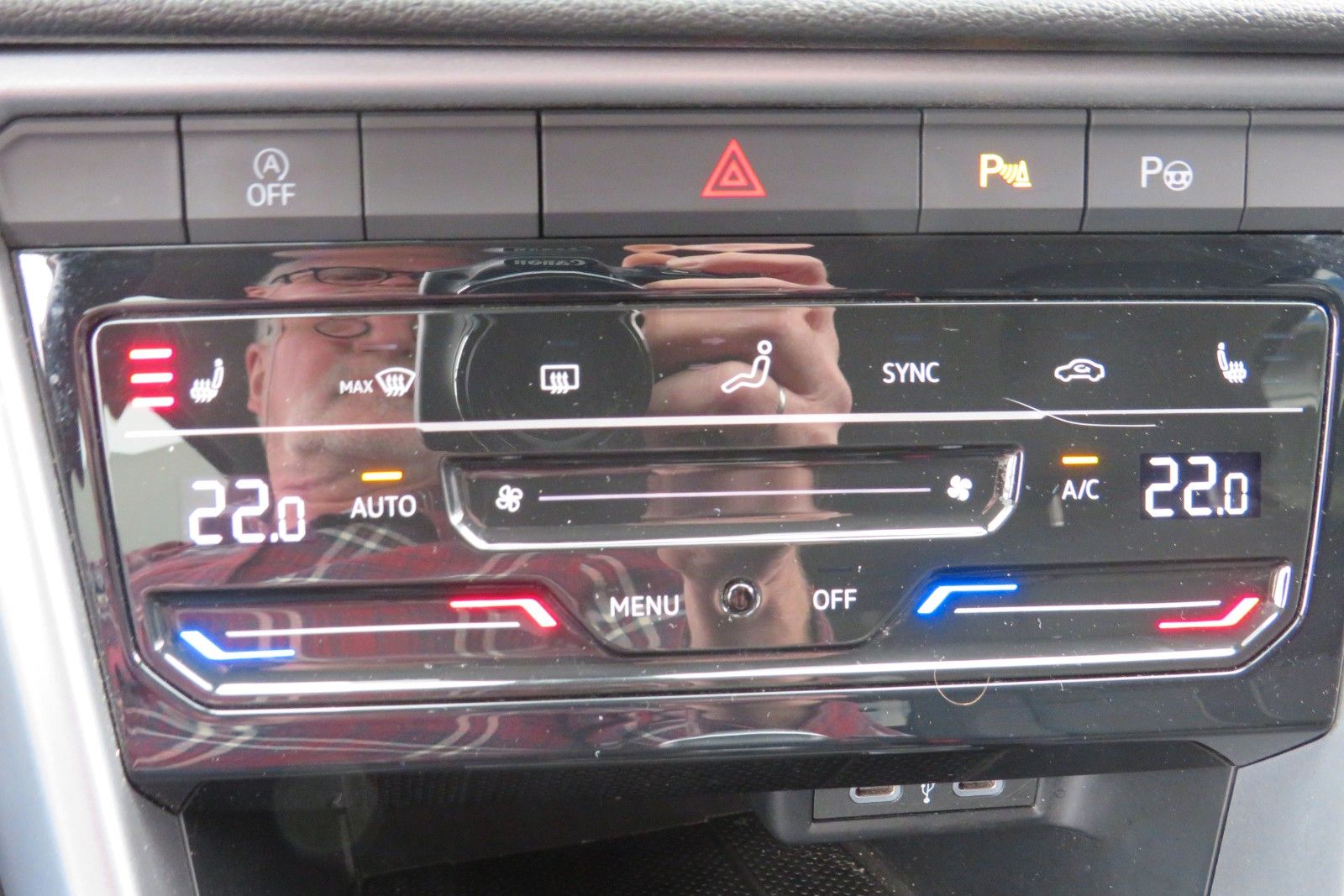Fahrzeugabbildung Volkswagen T-Roc Life NAVI ACC SITZH. LED APP-CON. 1.H