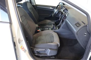 Volkswagen Golf VII 1.6 TDI Comfortline ACC+MASSAGE+AHK