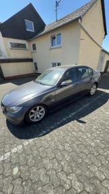 BMW 320i 3er E90 - BMW aus 2005: 3er