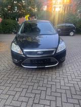 Ford Focus 1,8 Ghia Ghia - Ford Focus aus 2009: Ghia