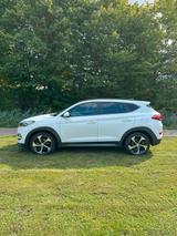 Hyundai TUCSON 2.0 CRDi 135kW Premium 4WD Automatik ... - Hyundai TUCSON von privat